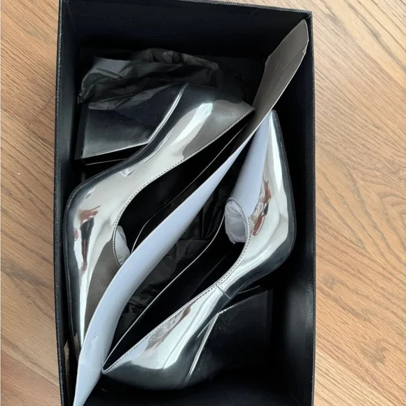 Rebecca Minkoff West Pointed Toe Metallic Pump - Picture 3 of 8